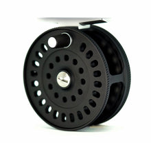 Carica l'immagine nel visualizzatore di Gallery, Iwana MINAMI Trout Reel 2 3/4 Black