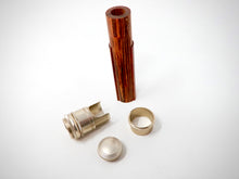 Carica l'immagine nel visualizzatore di Gallery, Rec Components - Portamulinello in alluminio anodizzato Nickel silver - Cocobolo - Aus-Nsa