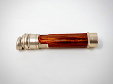 Carica l'immagine nel visualizzatore di Gallery, Rec Components - Portamulinello in alluminio anodizzato Nickel silver - Cocobolo - Aus-Nsa