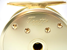 Carica l'immagine nel visualizzatore di Gallery, VR Design Fly Reel Trutta Perfetta 2 3/4'' Champagne Gold, Brass Hardware