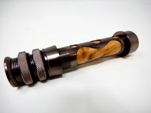 Carica l'immagine nel visualizzatore di Gallery, GB Custom - Porta mulinello con inserto in radica - IWRS