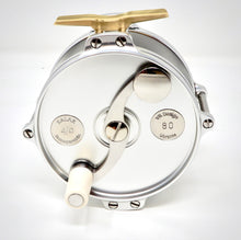 Carica l'immagine nel visualizzatore di Gallery, VR Design Spey Reel Salar Inconparabile Size 3 5/8" Clear Silver